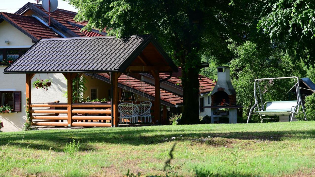 House Jelena Seliste Dreznicko Exterior foto