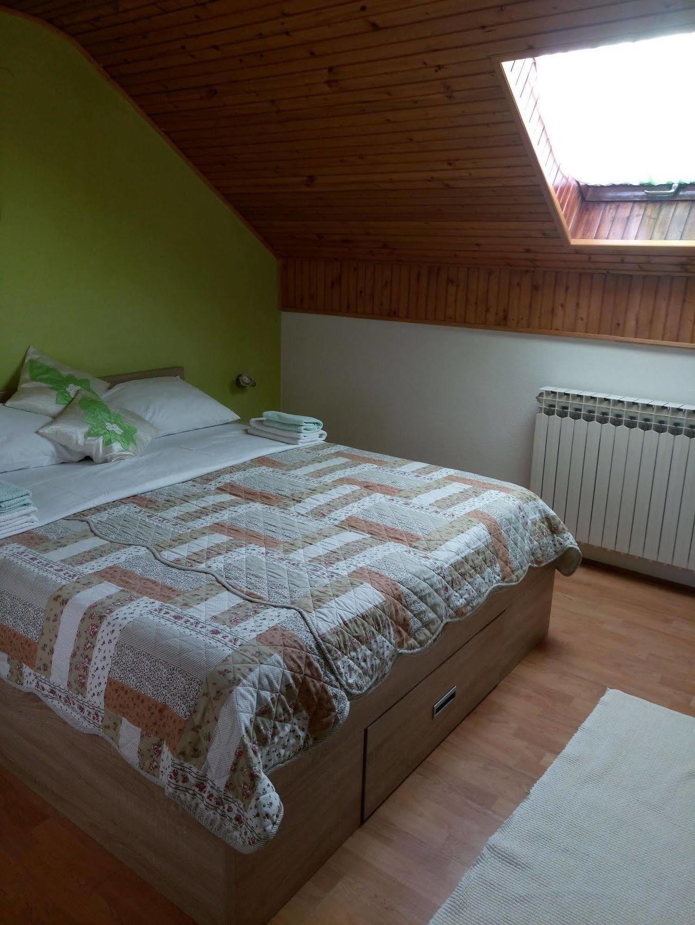 House Jelena Seliste Dreznicko Exterior foto