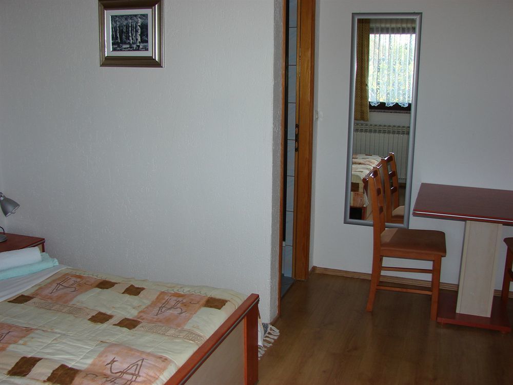 House Jelena Seliste Dreznicko Exterior foto