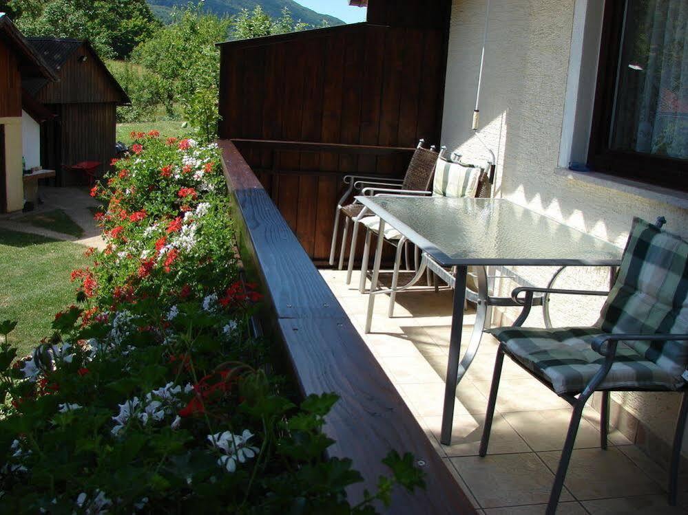 House Jelena Seliste Dreznicko Exterior foto